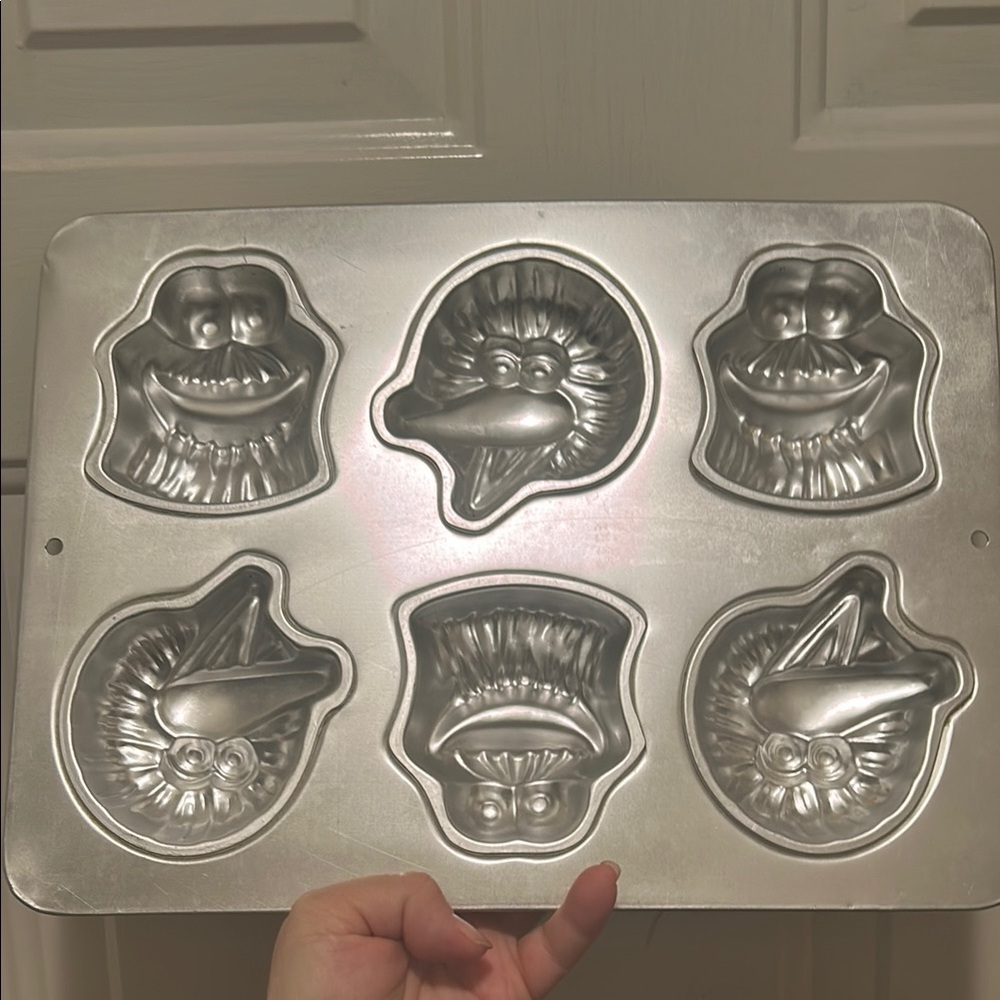 Wilton 1994 Jim Henson Productions Inc Sesame Street Cake Pan